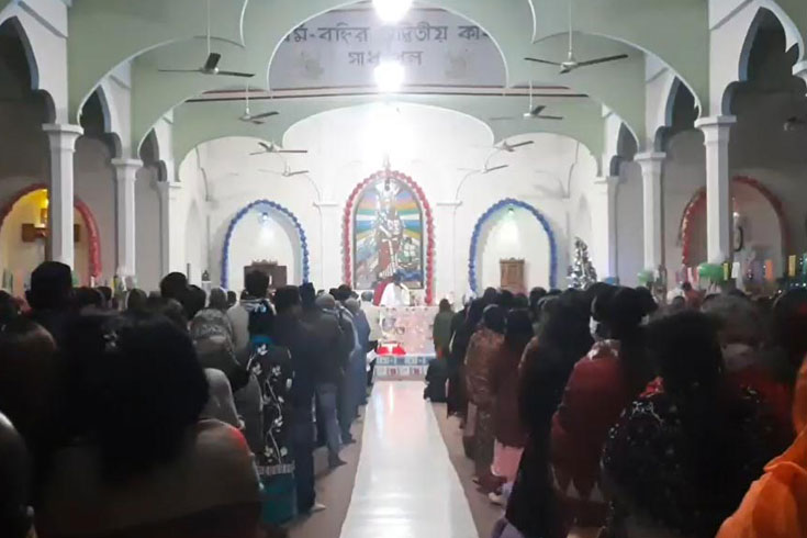 নানা অনুষ্ঠানে মোংলায় বড়দিন উদযাপন