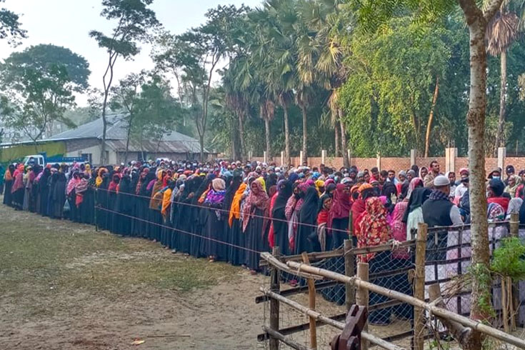 মানিকগঞ্জে পুরুষ, কুয়াকাটায় নারী উপস্থিতি বেশি