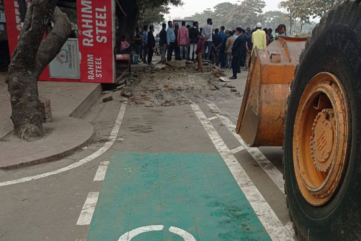 সাইকেল-লেনের-সেই-পুলিশ-বক্স-সরাল-ডিএনসিসি