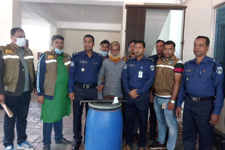 বরিশালে আলোচিত তিন হত্যা ও চার শিশু গ্রেপ্তার