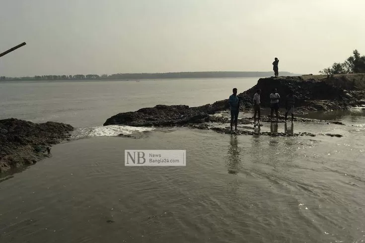 সাতক্ষীরায়-আবারও-বাঁধ-ভেঙে-গ্রাম-প্লাবিত