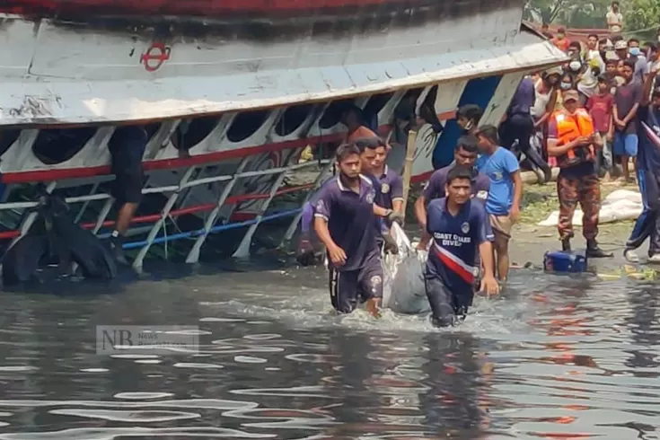শীতলক্ষ্যায়-ডুবে-যাওয়া-লঞ্চ-উদ্ধার-আরও-২২-মরদেহ