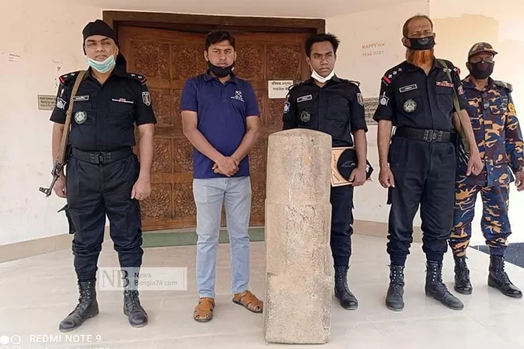 ত্রয়োদশ-শতকের-চতুর্মুখী-শিবলিঙ্গ-উদ্ধার-