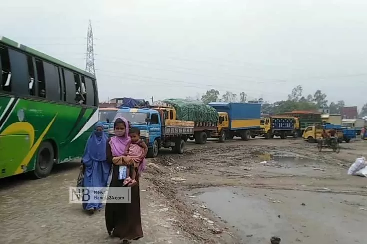 লকডাউনেও বঙ্গবন্ধু সেতু এলাকায় ৪০ কি.মি. যানজট