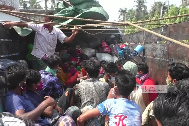 পণ্যবাহী ট্রাকে ৪৩ যাত্রী,  চালকের নামে মামলা