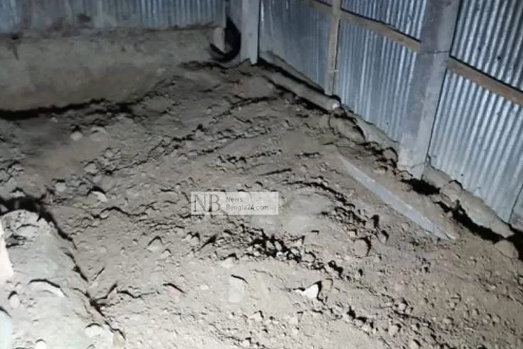 রান্নাঘরের মাটির নিচে মরদেহ 