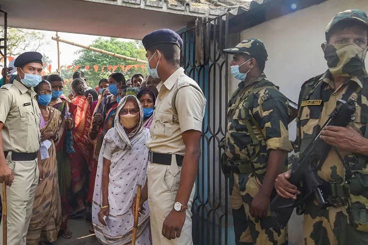 সংঘর্ষে-শুরু-পশ্চিমবঙ্গে-ষষ্ঠ-দফার-ভোট-স্পর্শকাতর-ব্যারাকপুর