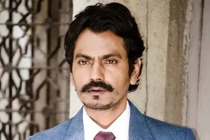 মালদ্বীপে-ছুটি-কাটানো-তারকাদের-ওপর-চটলেন-নওয়াজ