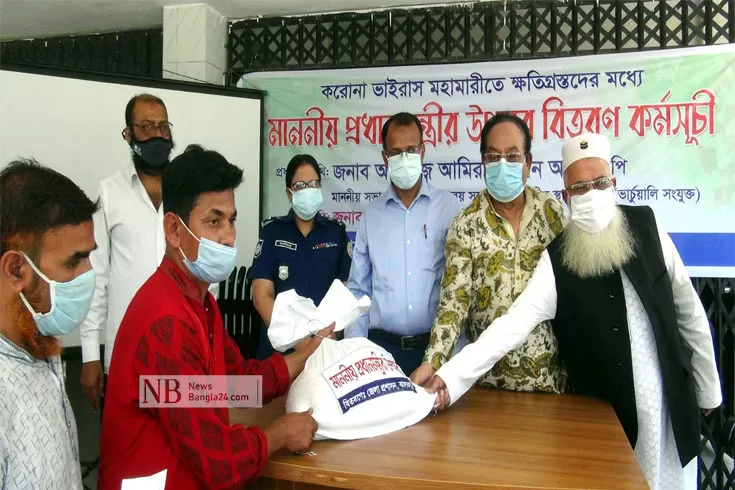 ঝালকাঠিতে-৩০০-শ্রমিক-পেলেন-খাদ্য-সহায়তা-