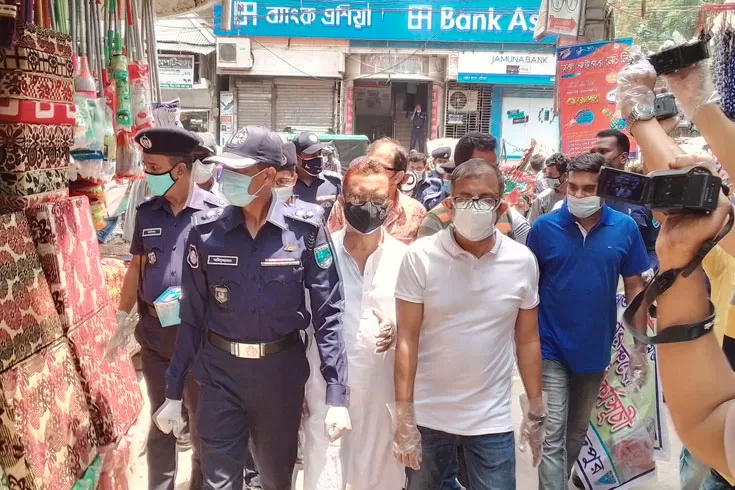 স্বাস্থ্যবিধি-নিশ্চিতে-বাজার-পরিদর্শন-পুলিশ-সুপারের