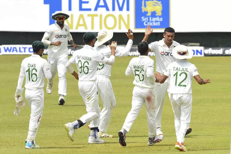 তাসকিন-মিরাজের-আঘাতের-পর-৪০০-ছাড়াল-শ্রীলঙ্কা