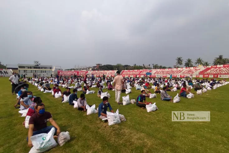 প্রধানমন্ত্রীর উপহার পেলেন ৪৫০ নরসুন্দর