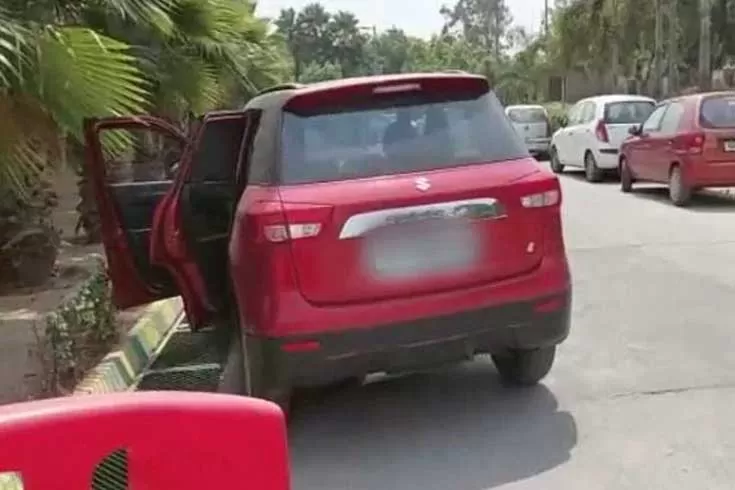 হাসপাতালে-বেড-নেই-গাড়িতেই-মৃত্যু-রোগীর