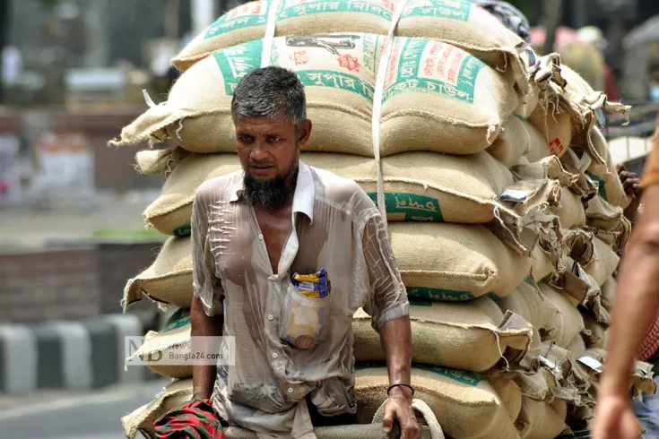 শ্রমিকের-মজুরিবৈষম্য-বাড়ছে-ন্যায্যতা-উপেক্ষিত