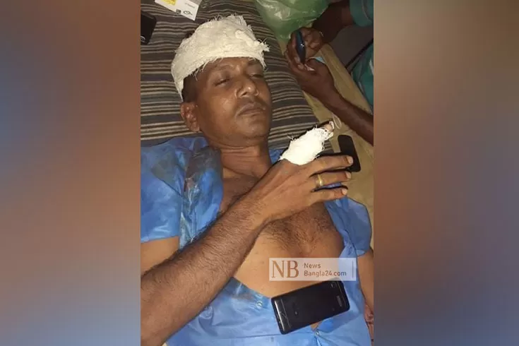মাটি-কাটায়-বাধা-পেয়ে-হামলা