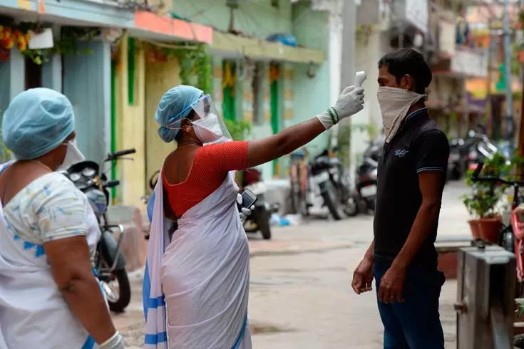 ভারতে-করোনা-তৃতীয়-ঢেউ-ঠেকাতে-পরিকল্পনার-নির্দেশ-হাইকোর্টের