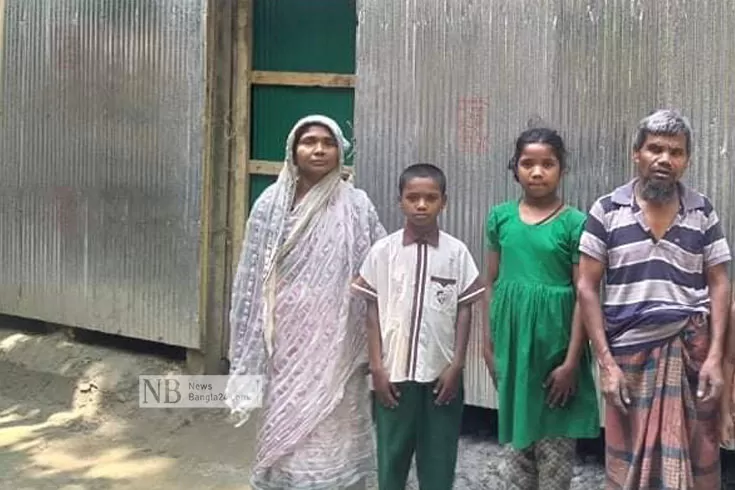 ঝড়ে-উড়ে-গেল-ঘর-পাশে-দাঁড়ালেন-এএসপি