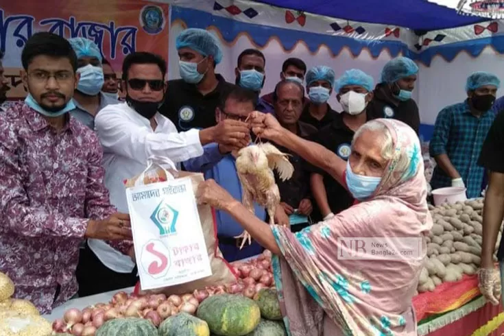এক-টাকায়-মুরগিসহ-১২-পণ্য