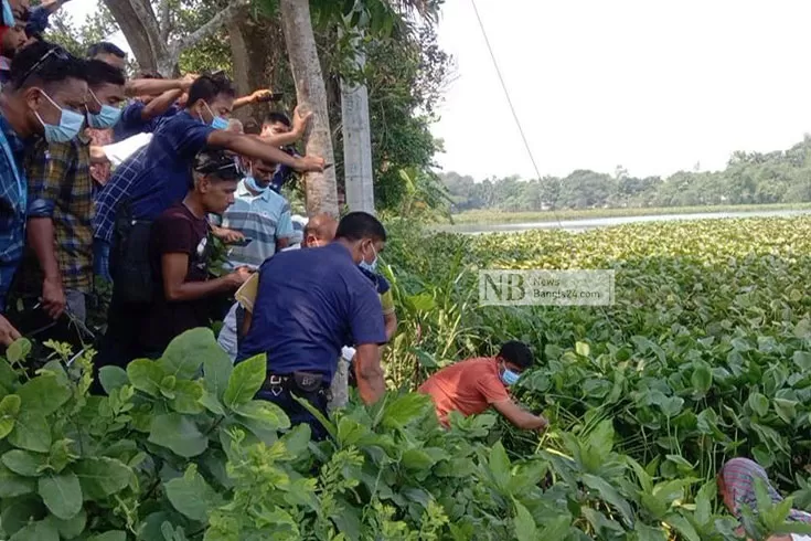 কচুরিপানার-মধ্যে-নারীর-মরদেহ-স্বামী-আটক