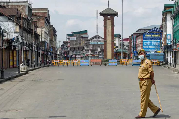 সপ্তাহে ১ ডোজ টিকাও যায়নি কাশ্মীরে