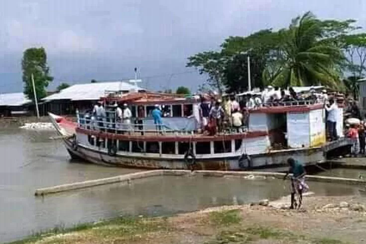 লঞ্চ-বন্ধের-সুযোগে-ট্রলারে-অতিরিক্ত-ভাড়া-