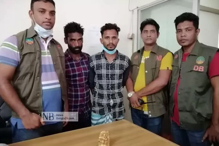 

সোনার মূর্তি বিক্রির কথা বলে প্রতারণা, আটক ২