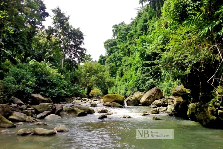 সেজেছে নতুন রূপে পর্যটকশূন্য বান্দরবান 