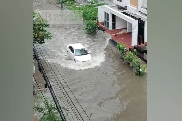 নগরে-স্বস্তি-অস্বস্তির-বৃষ্টি