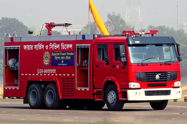 লালমাটির-ঝাড়ুর-গোডাউনে-আগুন-নিয়ন্ত্রণে