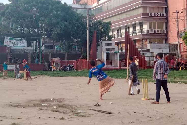 ওদের-ক্রিকেট-খেলা-হতাশা-কাটানোর-অনুপ্রেরণা