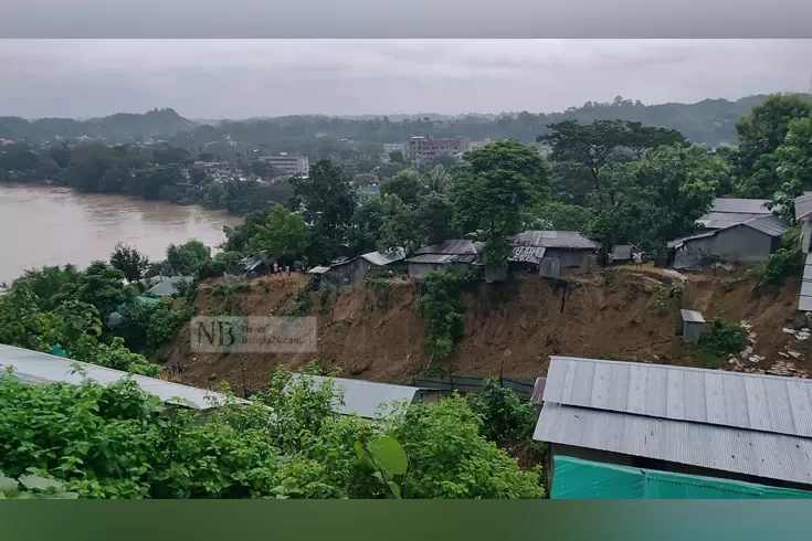 জীবনের শঙ্কা, তবুও পাহাড়ে থাকার আপ্রাণ চেষ্টা