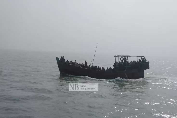 হাতিয়ার-সঙ্গে-সারা-দেশের-নৌ-যোগাযোগ-বন্ধ- 