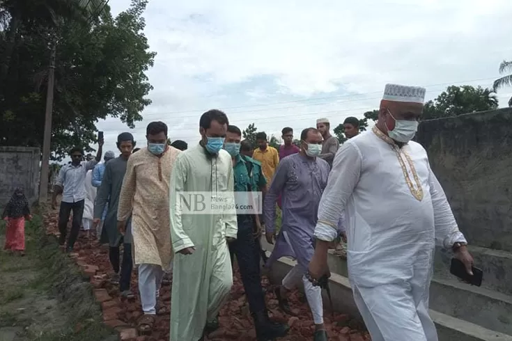 উদ্ধারের পর ডিবি কার্যালয়ে ত্ব-হা