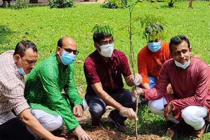 সোহরাওয়ার্দী-উদ্যানে-ইয়েসবিডির-বৃক্ষরোপণ