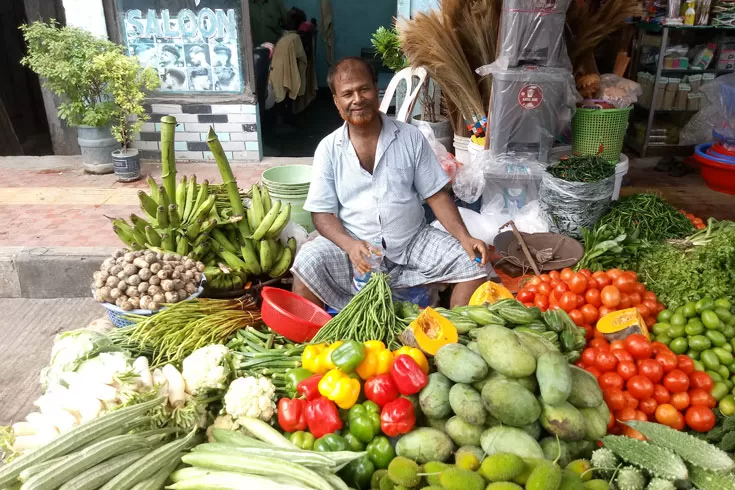 কাঁচাবাজারে-ক্রেতা-কম