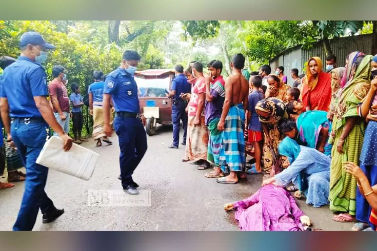 ট্রাকচাপায়-গৃহবধূ-নিহত