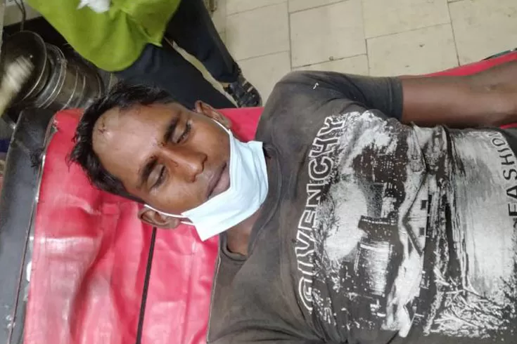 হাঁস ও ডিম চুরিতে বাধা, হামলায় আহত ৬