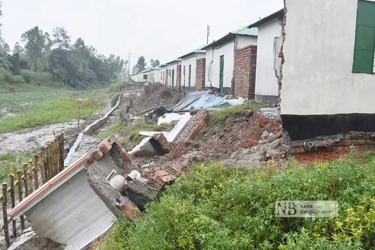 জীবনের-ভয়ে-সরকারের-দেয়া-বাড়িতে-উঠতে-পারিনি