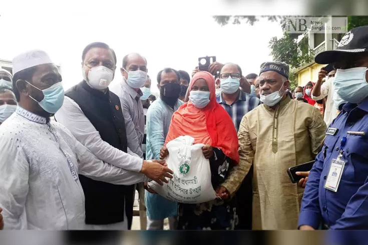 প্রধানমন্ত্রী-গরিব-ও-অসহায়দের-জন্য-রাজনীতি-করেন-