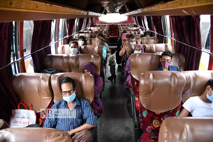 ঈদে বাড়ি গিয়ে আটকে পড়ার ভয়