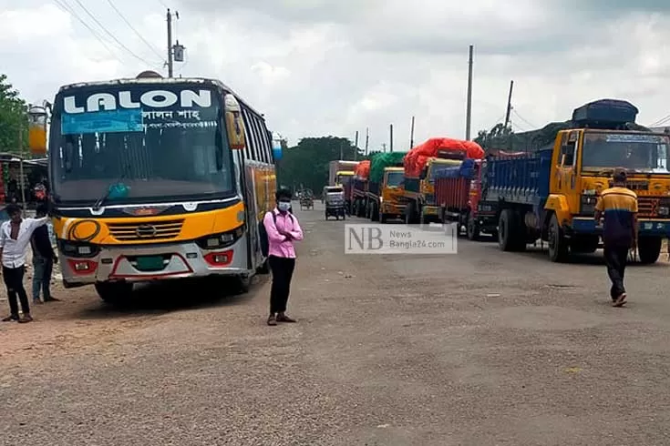 লকডাউন-শিথিলের-প্রথম-দিনই-পাটুরিয়ায়-গাড়ির-চাপ