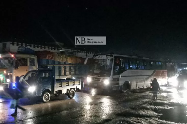 গাজীপুরের যানজট ঢাকায়