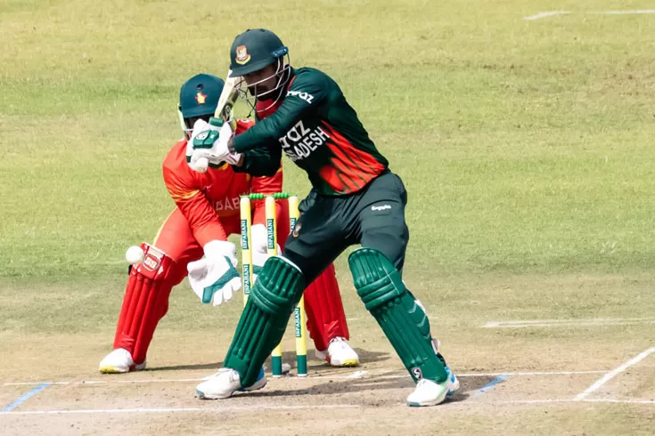 লিটনের সেঞ্চুরিতে বাংলাদেশের বোর্ডে ২৭৬