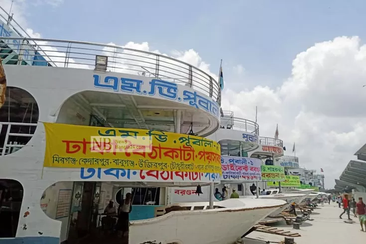 উপচে-পড়া-ভিড়-নেই-সদরঘাটে-