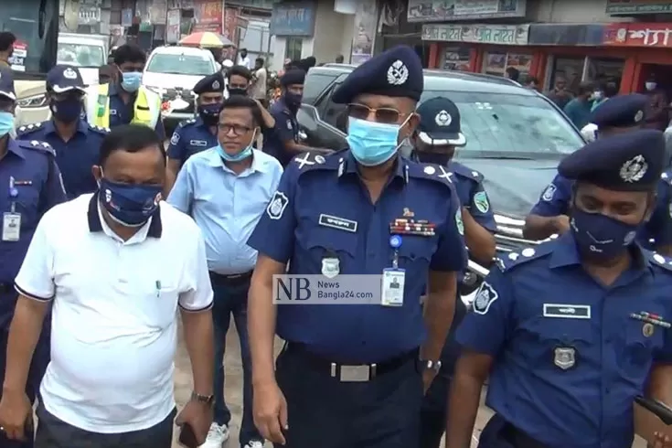 চাঁদাবাজি: গরু নিয়ে টানাটানি করলেই ব্যবস্থা