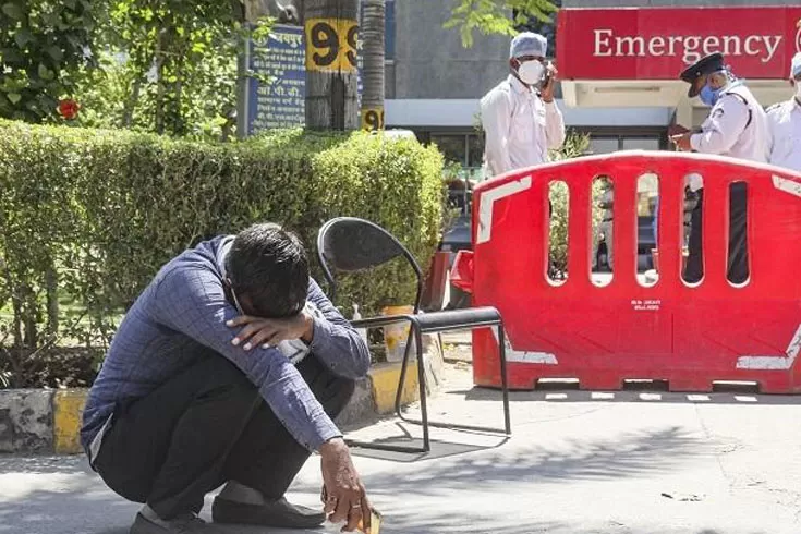 অক্সিজেনের-অভাবে-মৃত্যু-জানা-নেই-মন্ত্রীর-বক্তব্যে-ক্ষোভ