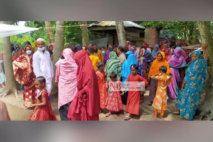 ঈদের দিনে সাপের কামড়ে নানি-নাতির মৃত্যু