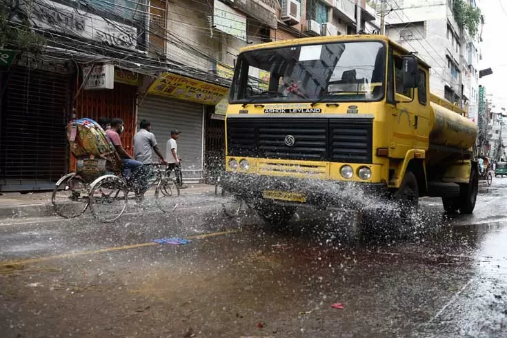 রাত ১২টার মধ্যে বর্জ্য অপসারণ করবে ডিএনসিসি