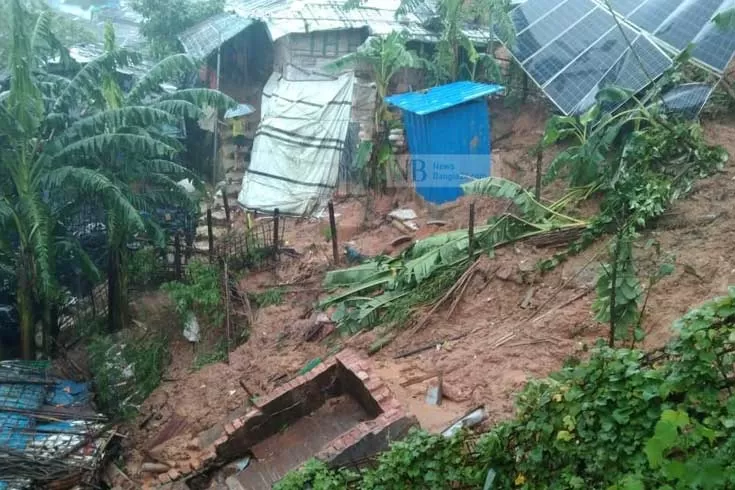 উখিয়ায় পাহাড়ধস, ৫ রোহিঙ্গার মৃত্যু