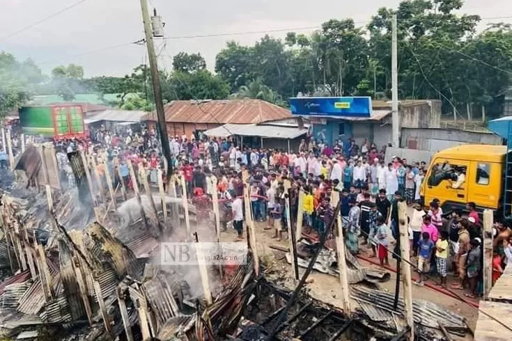 আগুনে-পুড়ল-১৭-দোকান